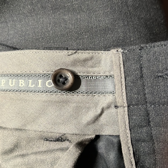 Banana Republic| Business Grey dress pants | size 34/34 | 95% Wool | 5% Lycra - Picture 9 of 9